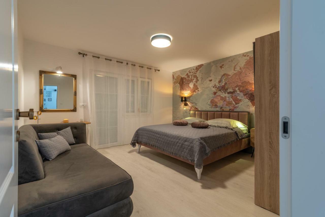 Apartment Aron Trogir Eksteriør bilde